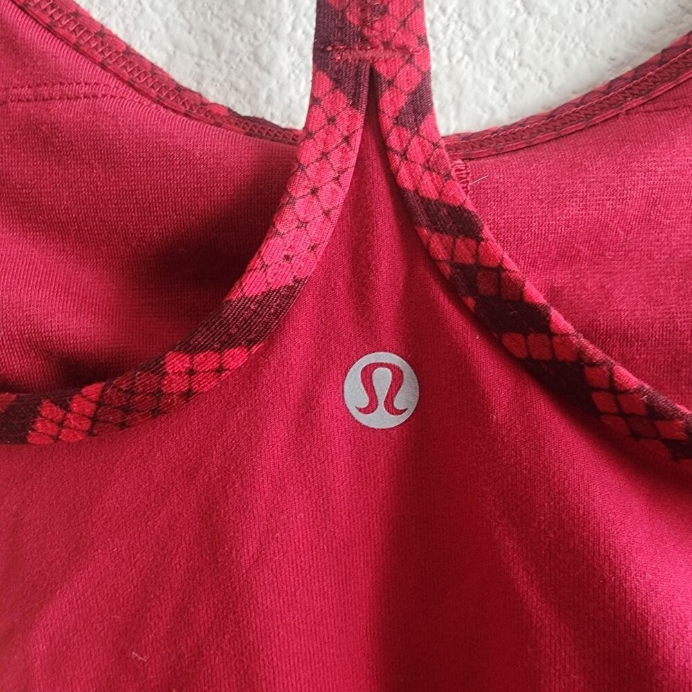 Lululemon Athletica Tank Top Womens Size 2 Red Power Y Shelf Bra Racerback Yoga - Picture 7 of 9
